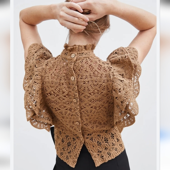 Zara Sweaters - NWT ZARA Sweater || Large
